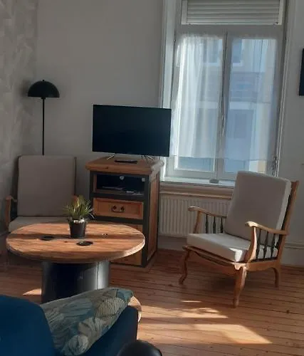 30 M2 Refait A Neuf Idealement Situe Centre Et