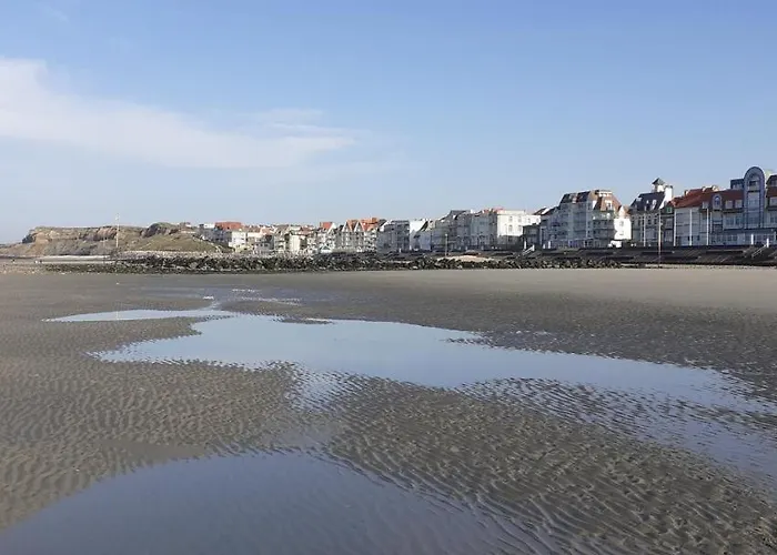 30 M2 Refait A Neuf Idealement Situe Centre Et Apartment *