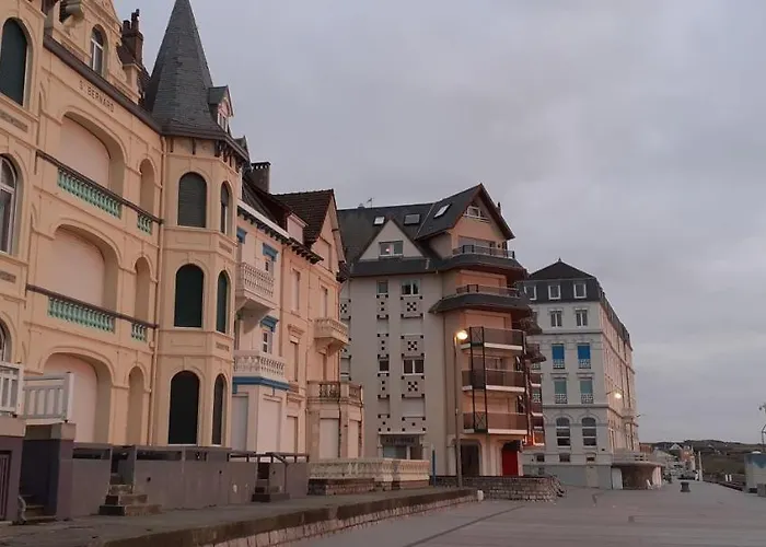 30 M2 Refait A Neuf Idealement Situe Centre Et Apartment