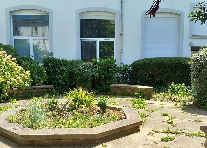 30 M2 Refait A Neuf Idealement Situe Centre Et Apartment